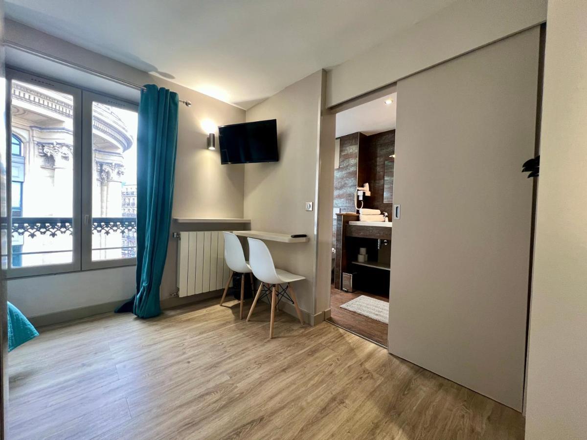 Hotel Nation Montmartre Paris