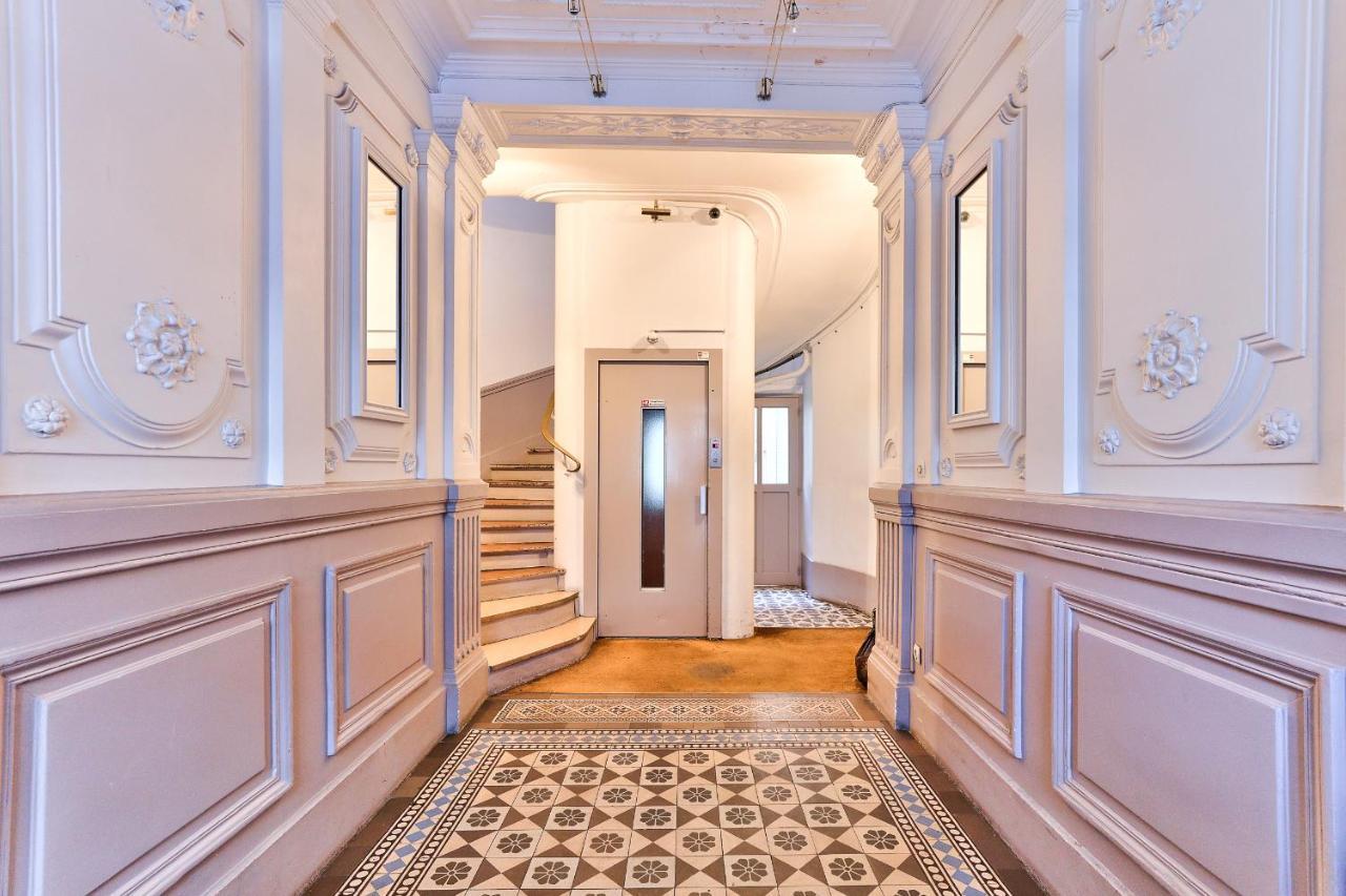 57-luxury Parisien Sebastopol 1 Apartment Paris