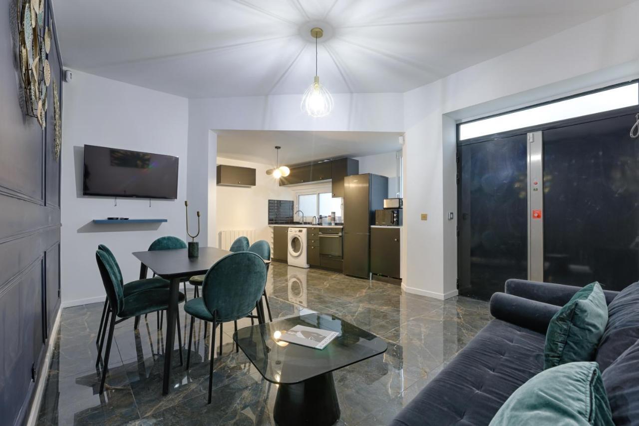 Amazing Luxury Triplex 3br/8p - Arc De Triomphe