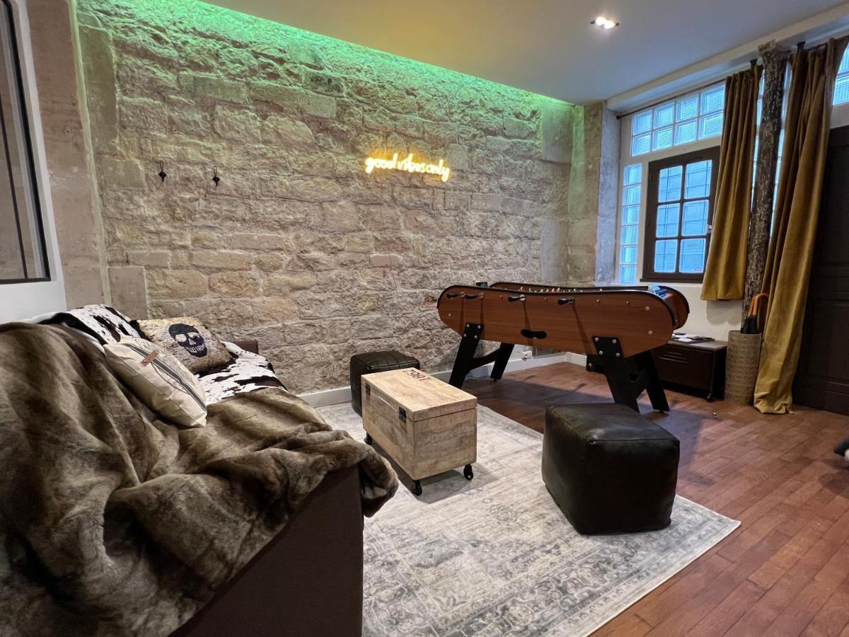 Good Vibes Luxurious Loft In 11th, With Ac & Table Football