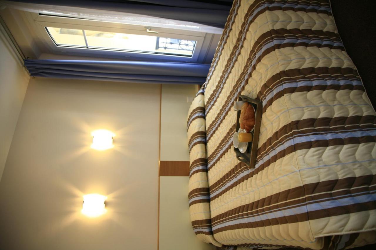 De Nemours Hotel 2*
