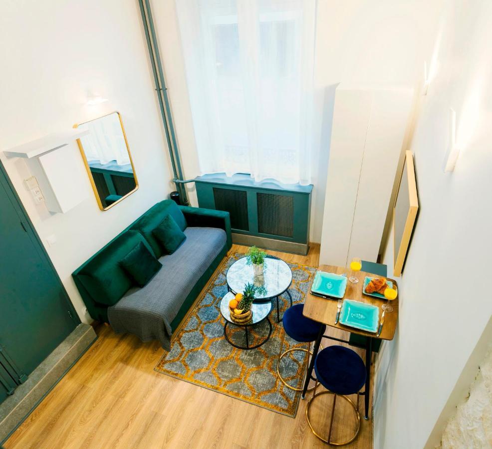 La Madeleine Private Studio Apartment