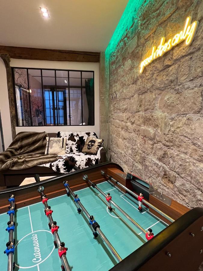 Apartment Good Vibes Luxurious Loft In 11th, With Ac & Table Football *