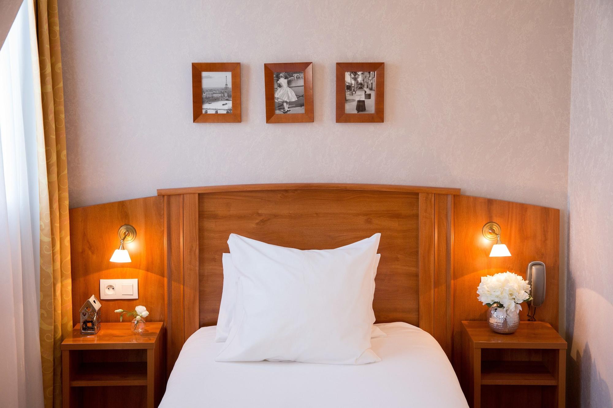 Elysees Opera Hotel