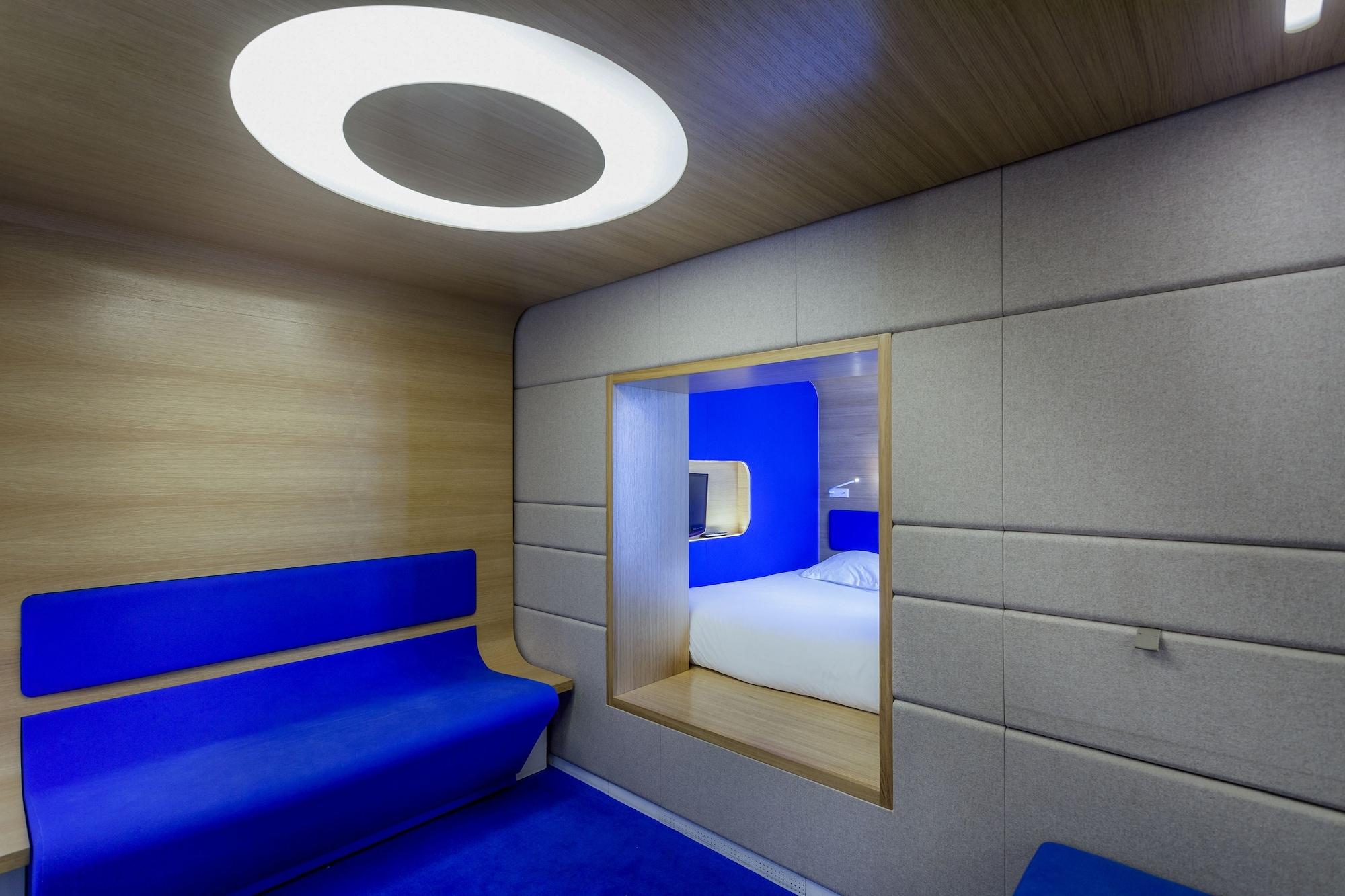 Hotel Odyssey By Elegancia 3*
