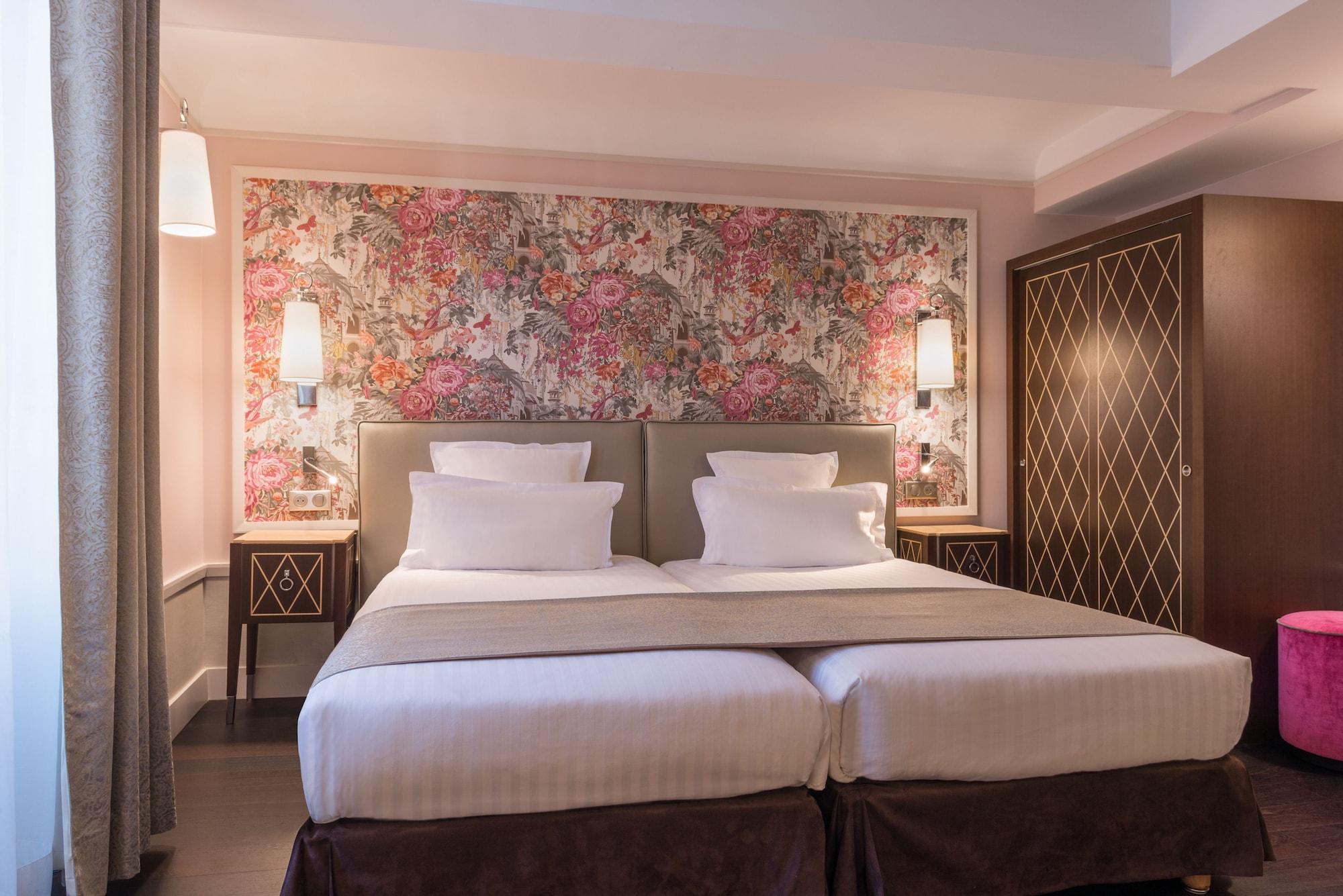 Crystal Hotel Paris