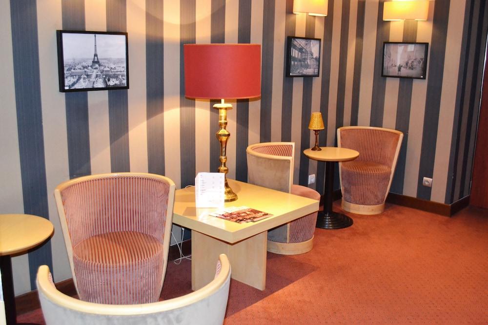 De L'exposition - Tour Eiffel Hotel Paris