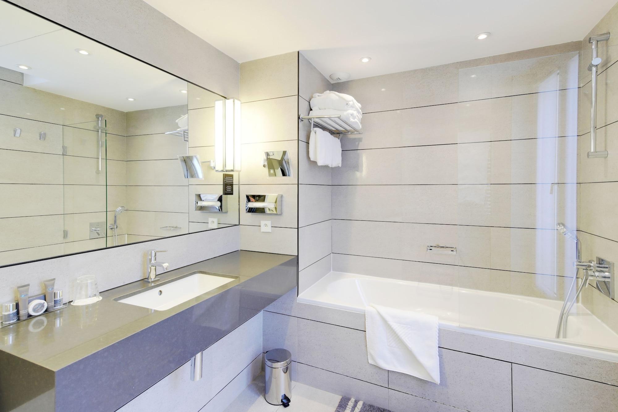 Hotel Balmoral Champs Elysées