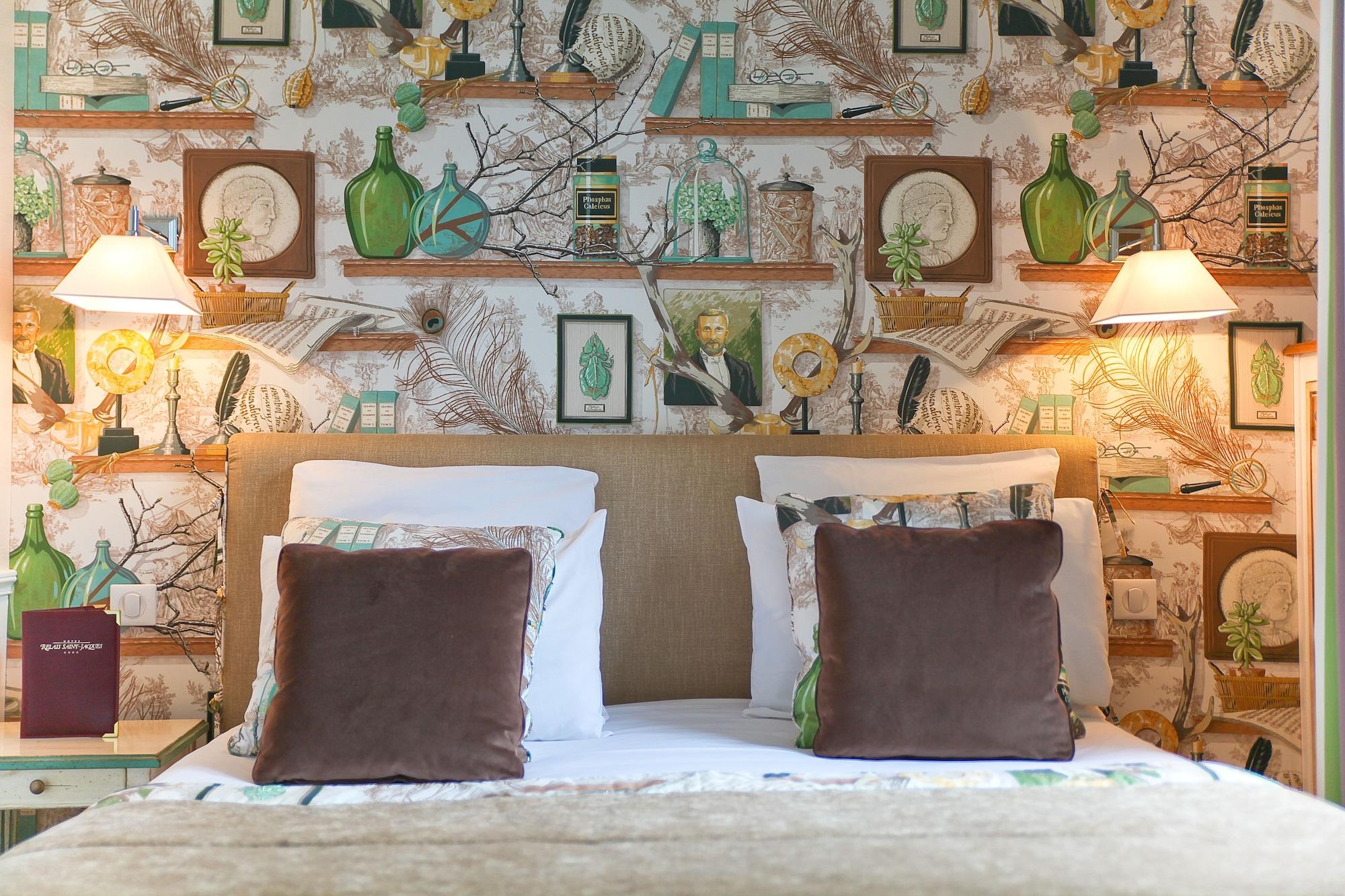 Relais Saint Jacques Hotel 4*