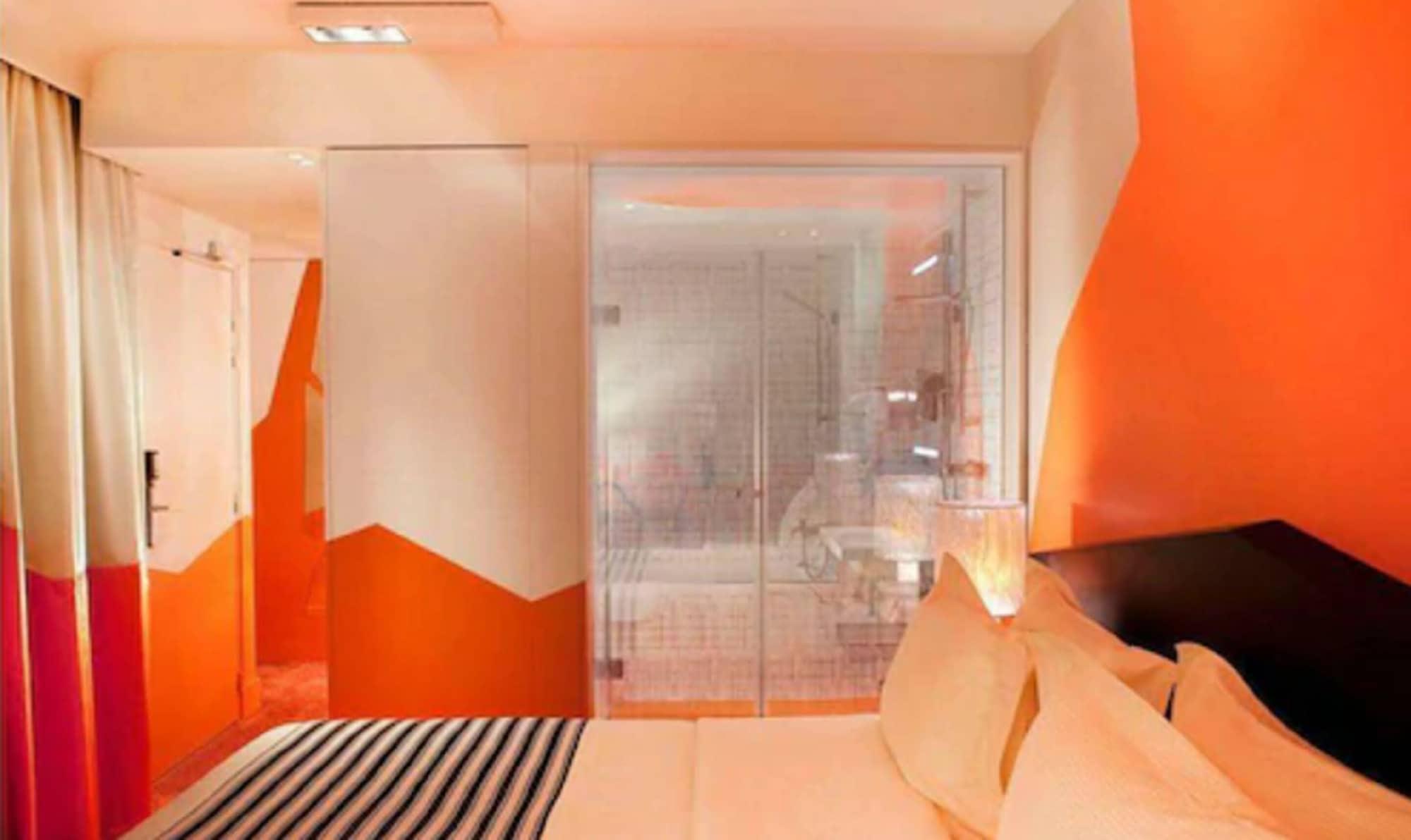 Cristal Champs Elysees Hotel