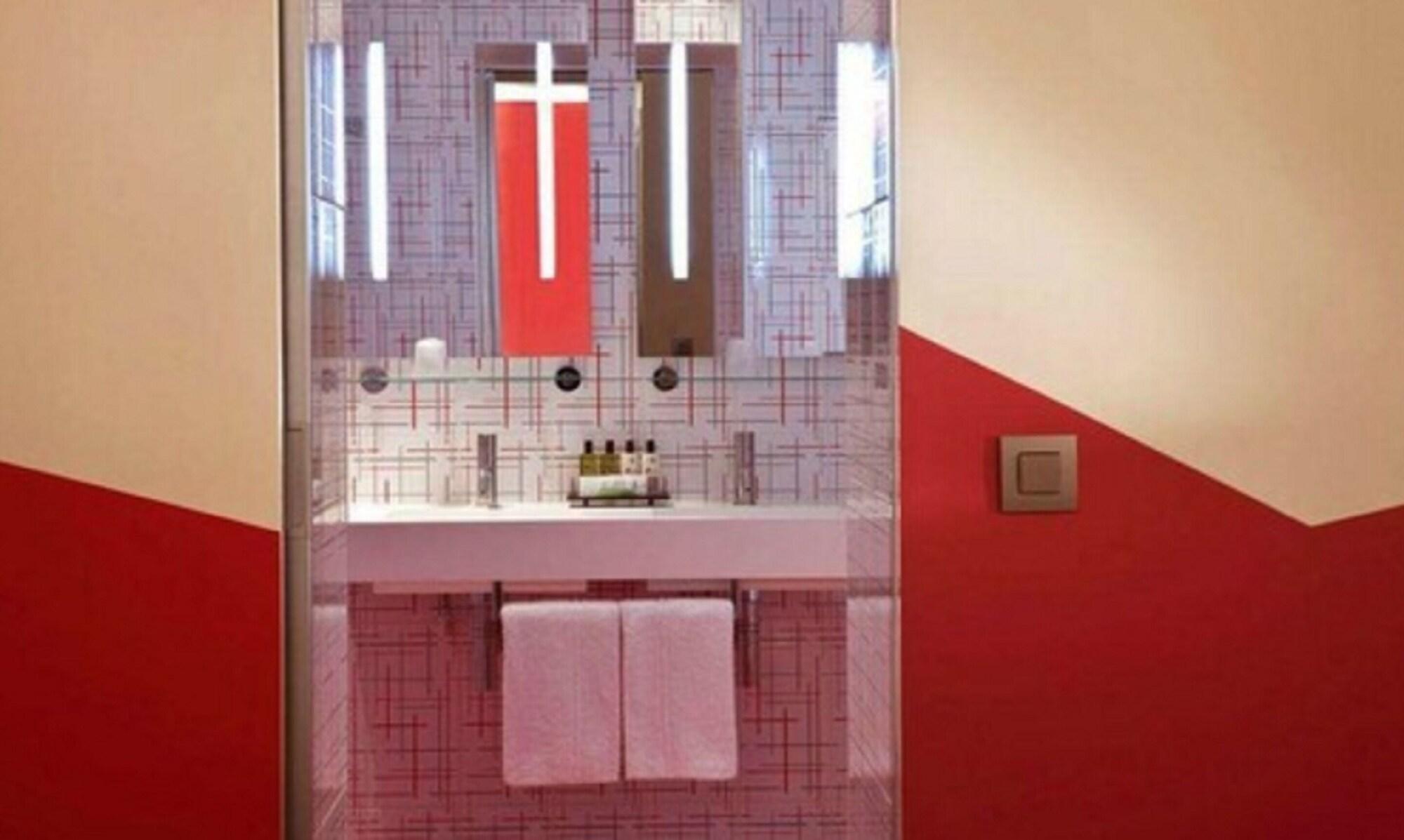 Cristal Champs Elysees Hotel 4*