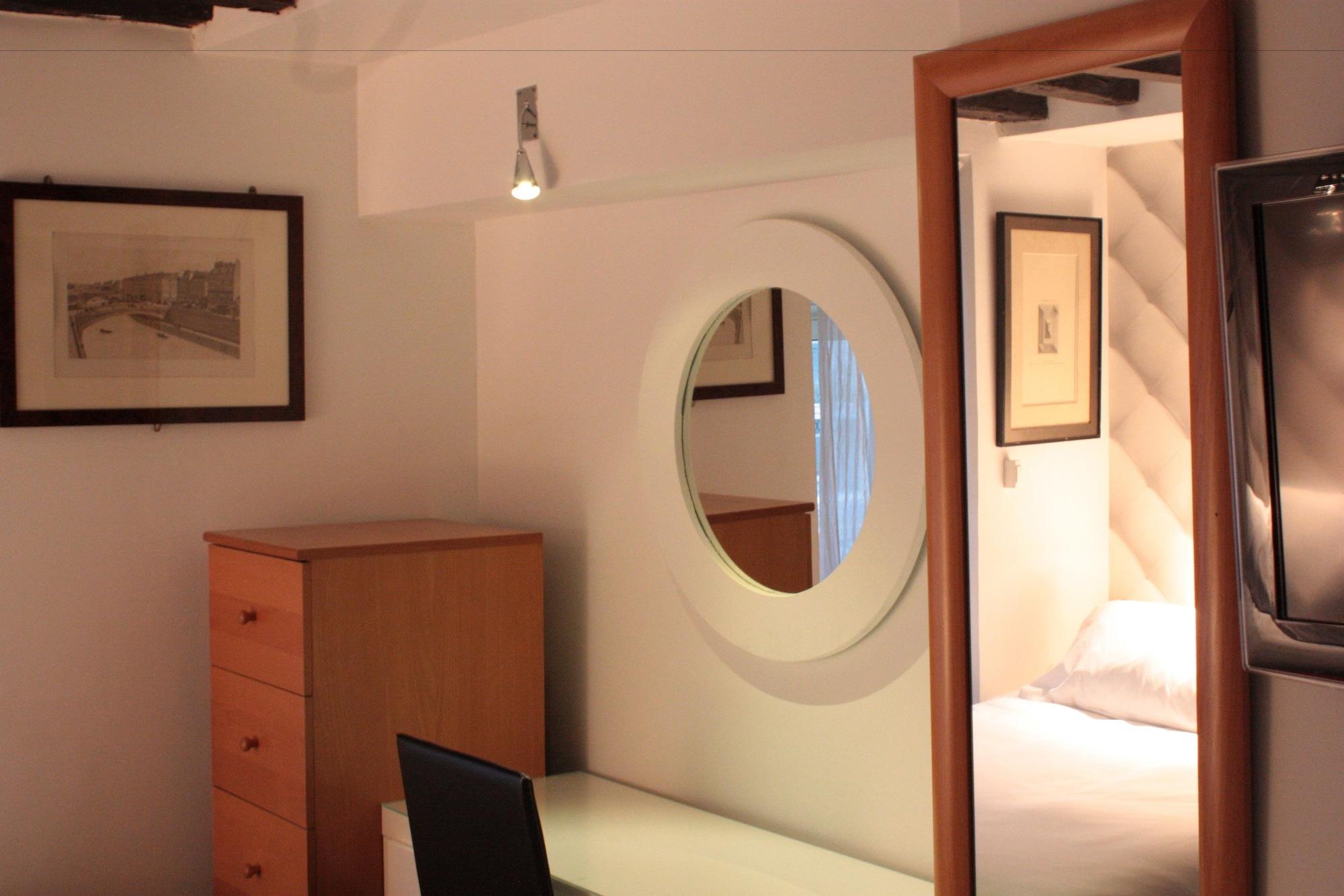 Hauteville Opéra Hotel 3*