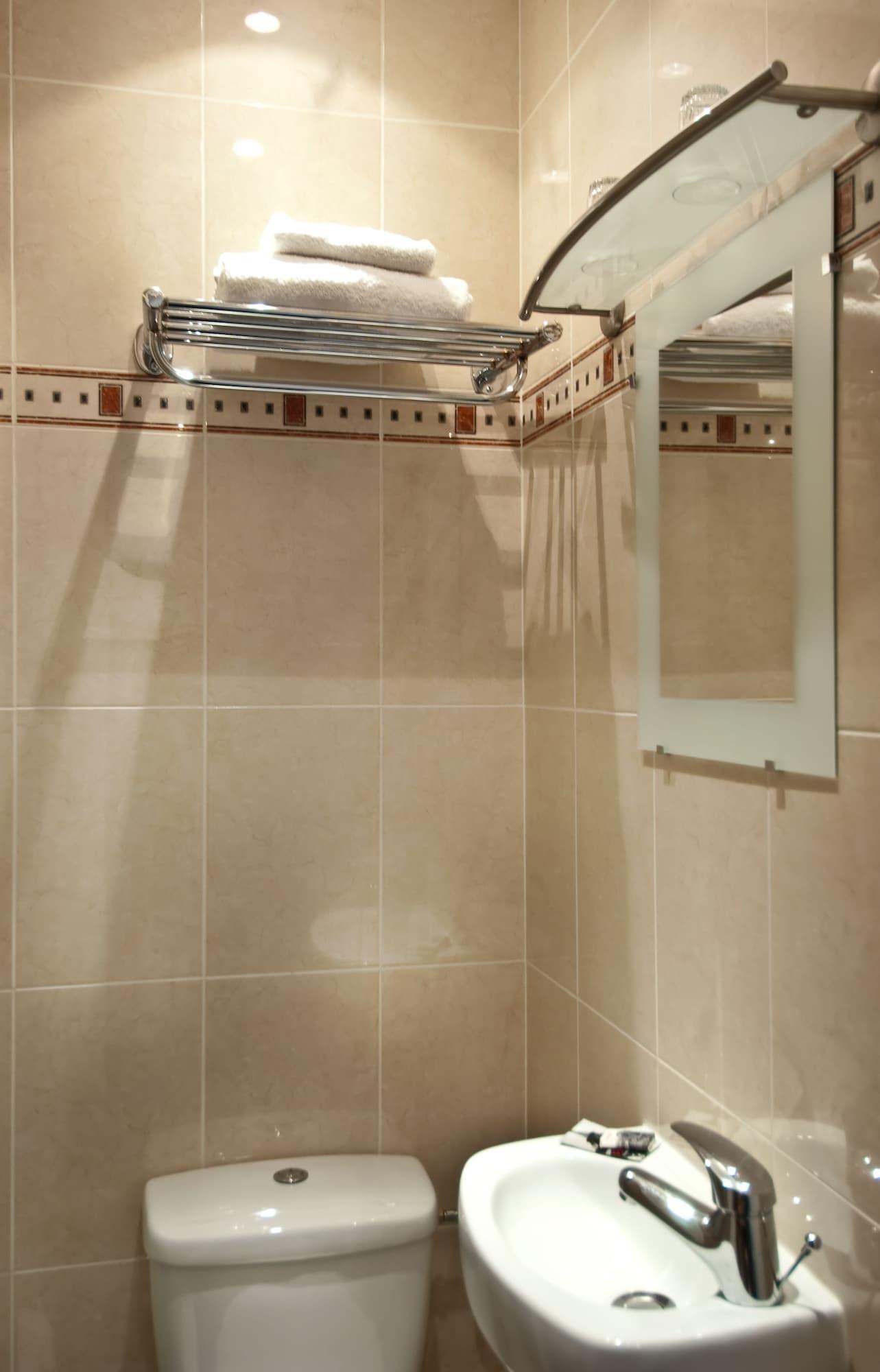 Edgar Quinet Hotel Paris