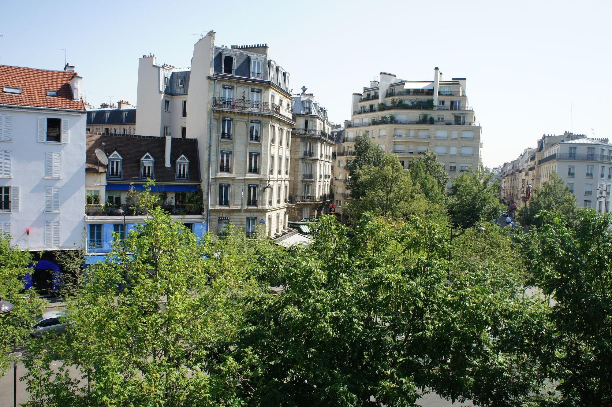 Hotel Edgar Quinet 2*