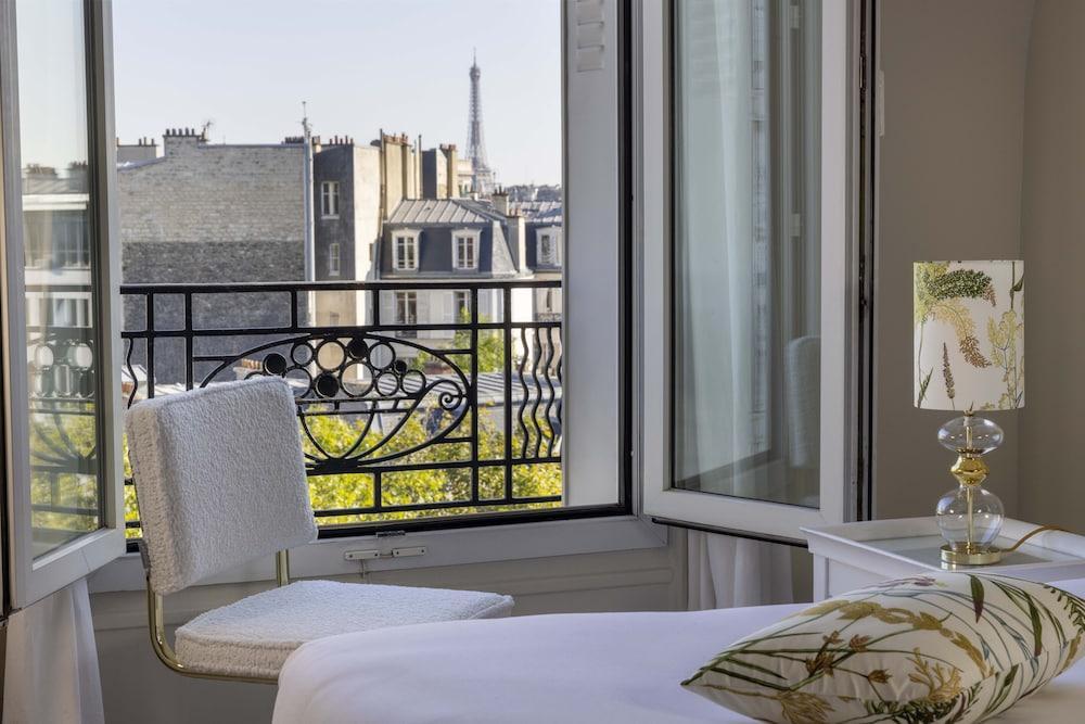 Hotel De Banville Paris