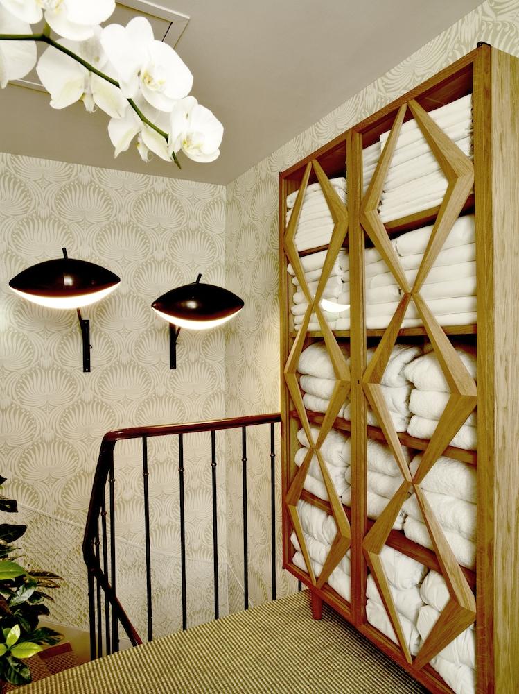 Hotel Thoumieux 4*