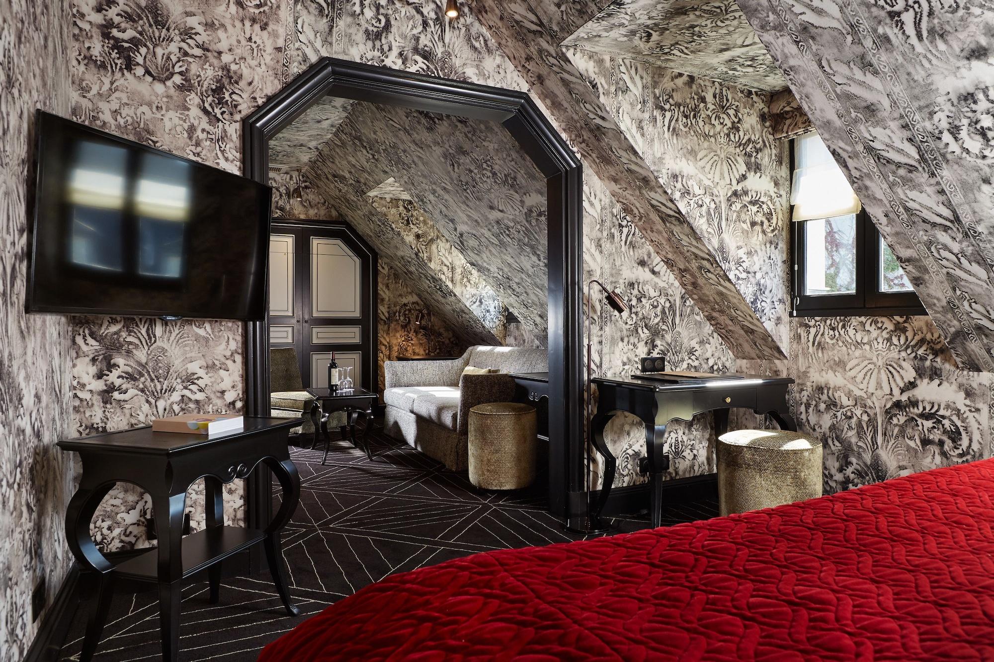 Hotel Le Pavillon De La Reine & Spa, Place Des Vosges Paris
