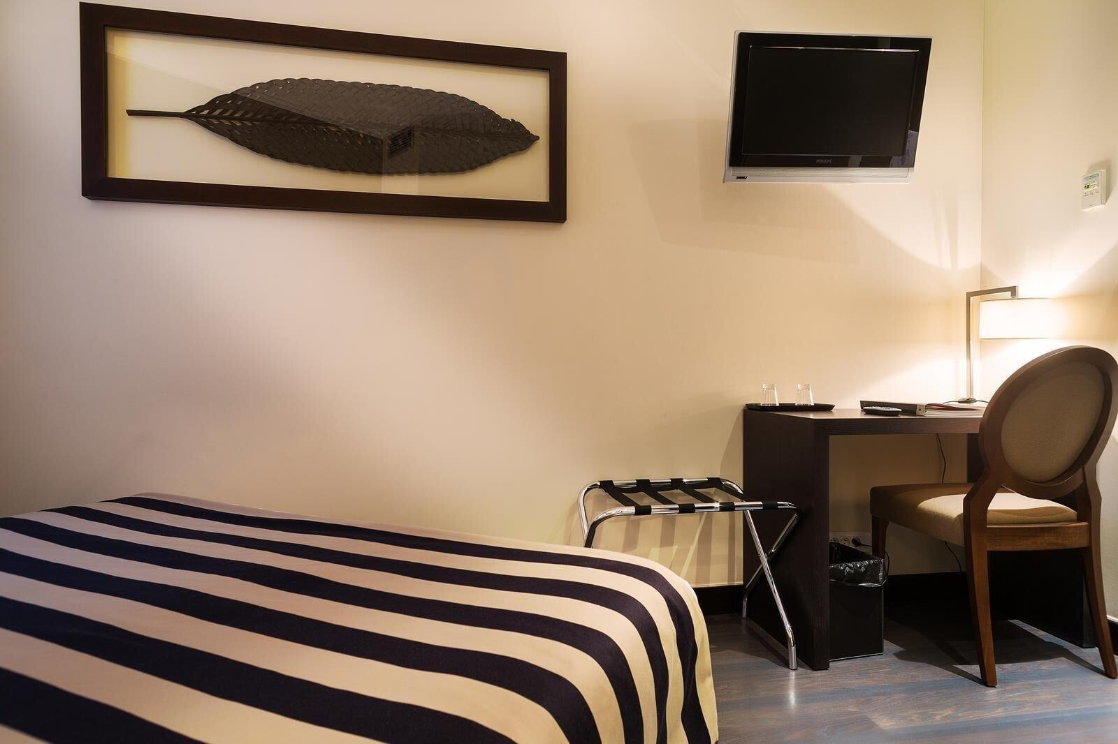 Hotel Arc Elysées Paris