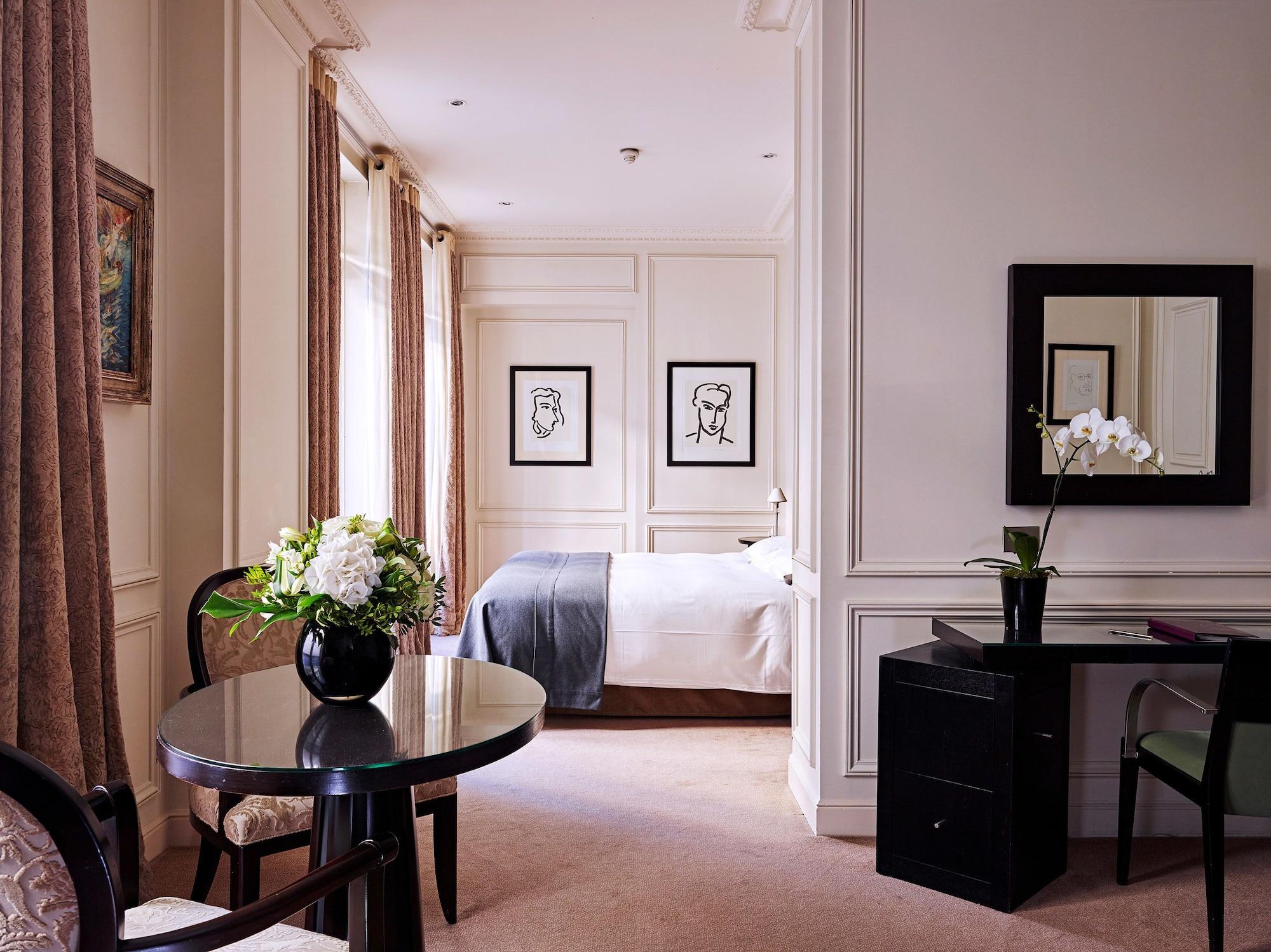 La Tremoille Hotel 3*