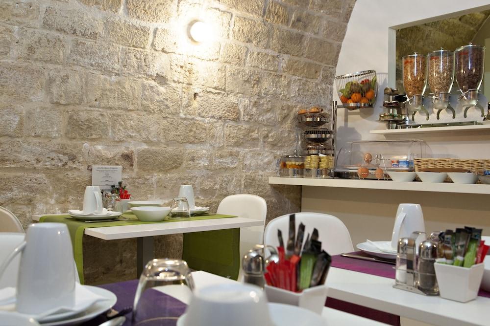 Hotel Elysee Secret 4*