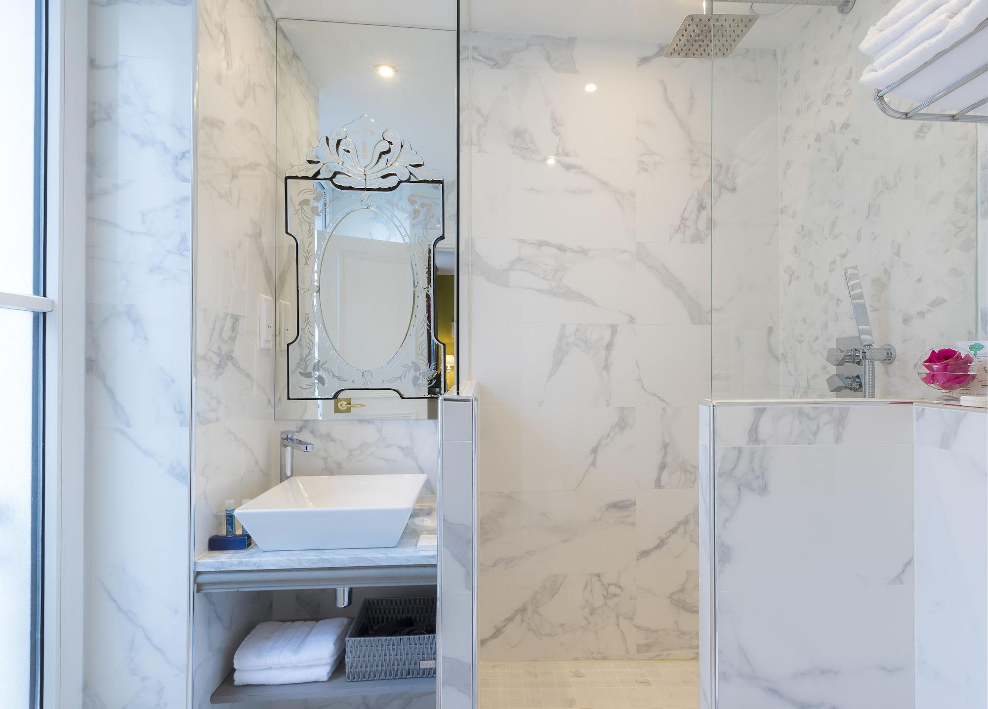 Cluny Square Hotel Paris