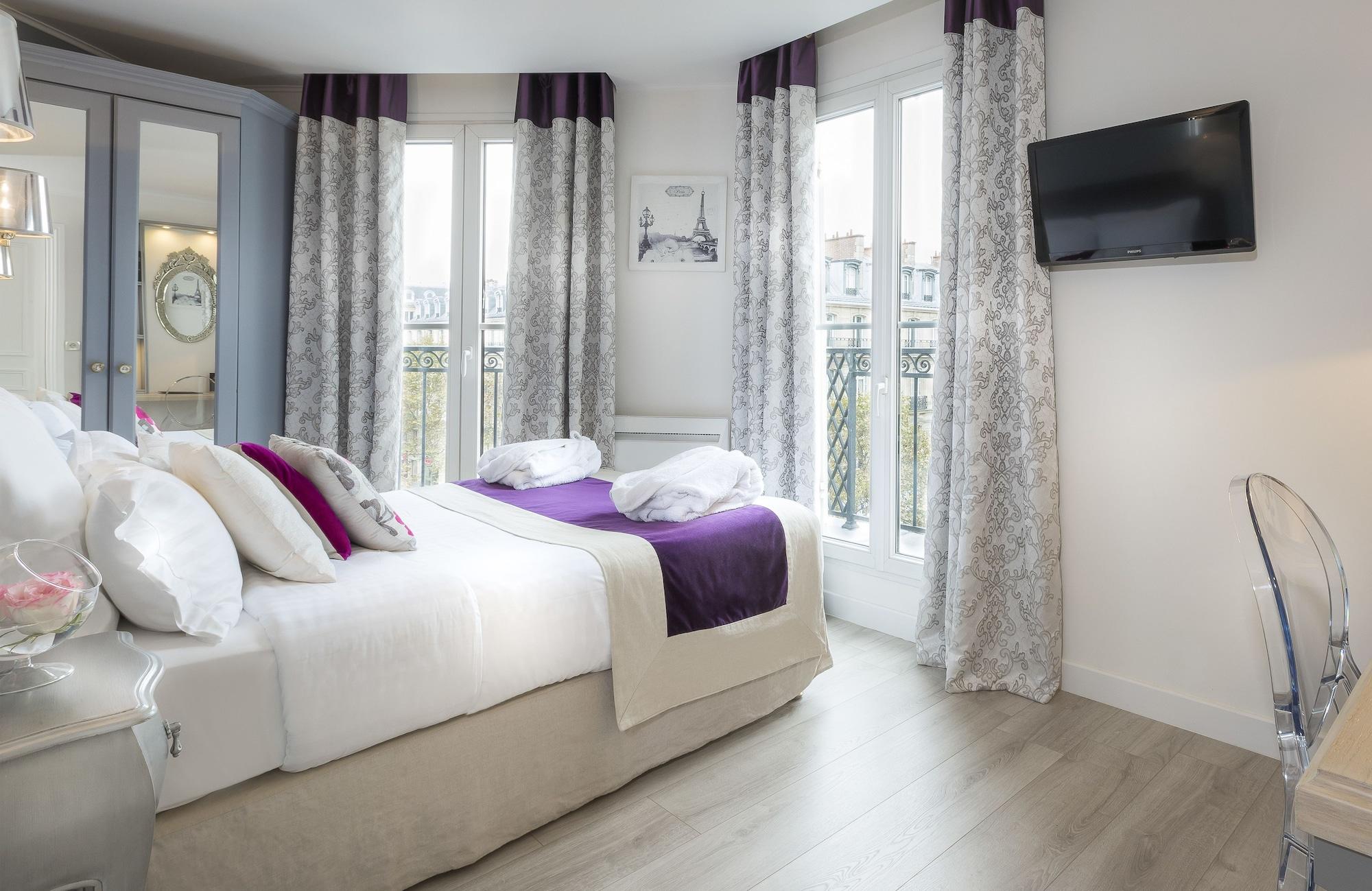 Cluny Square 3*