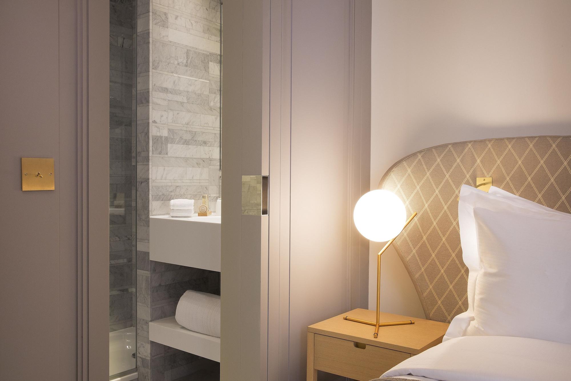 Hotel Le Marianne Paris