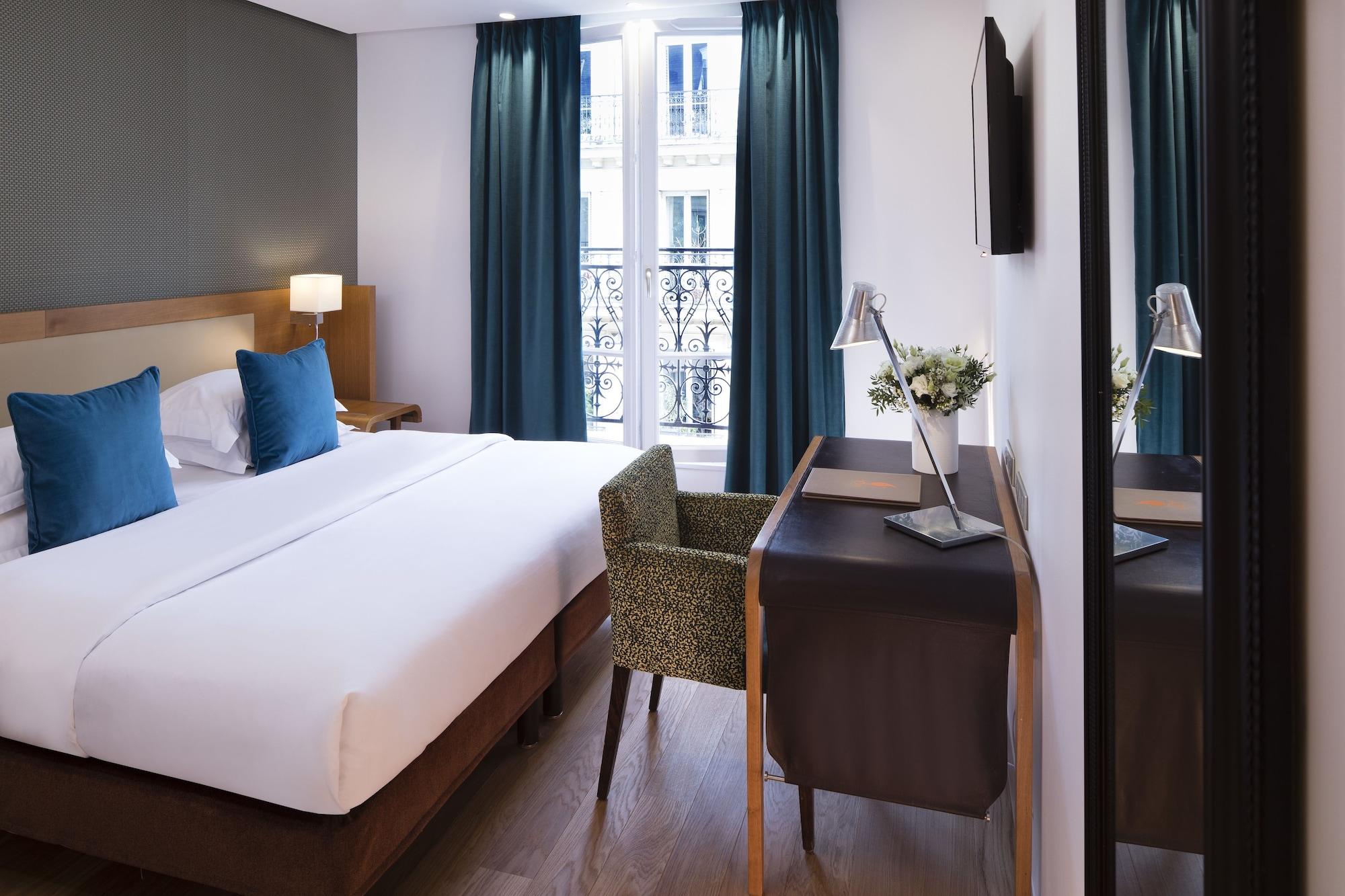 Le Six Hotel
