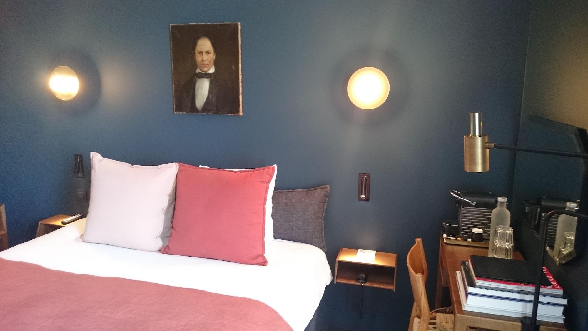Coq Hotel