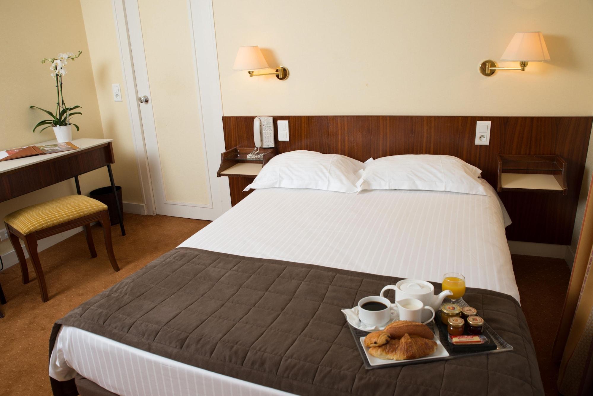 Du Nord Et De L'est Hotel