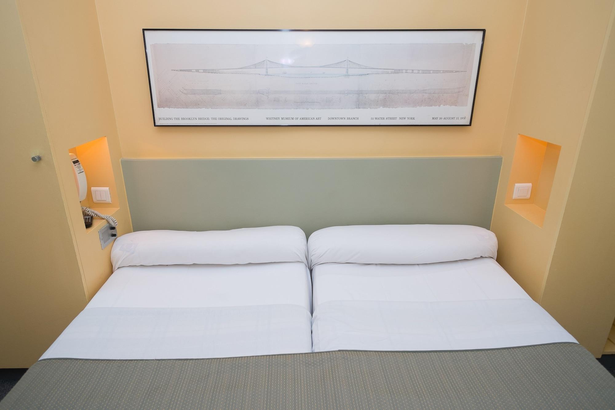 Des Canettes Hotel 3*