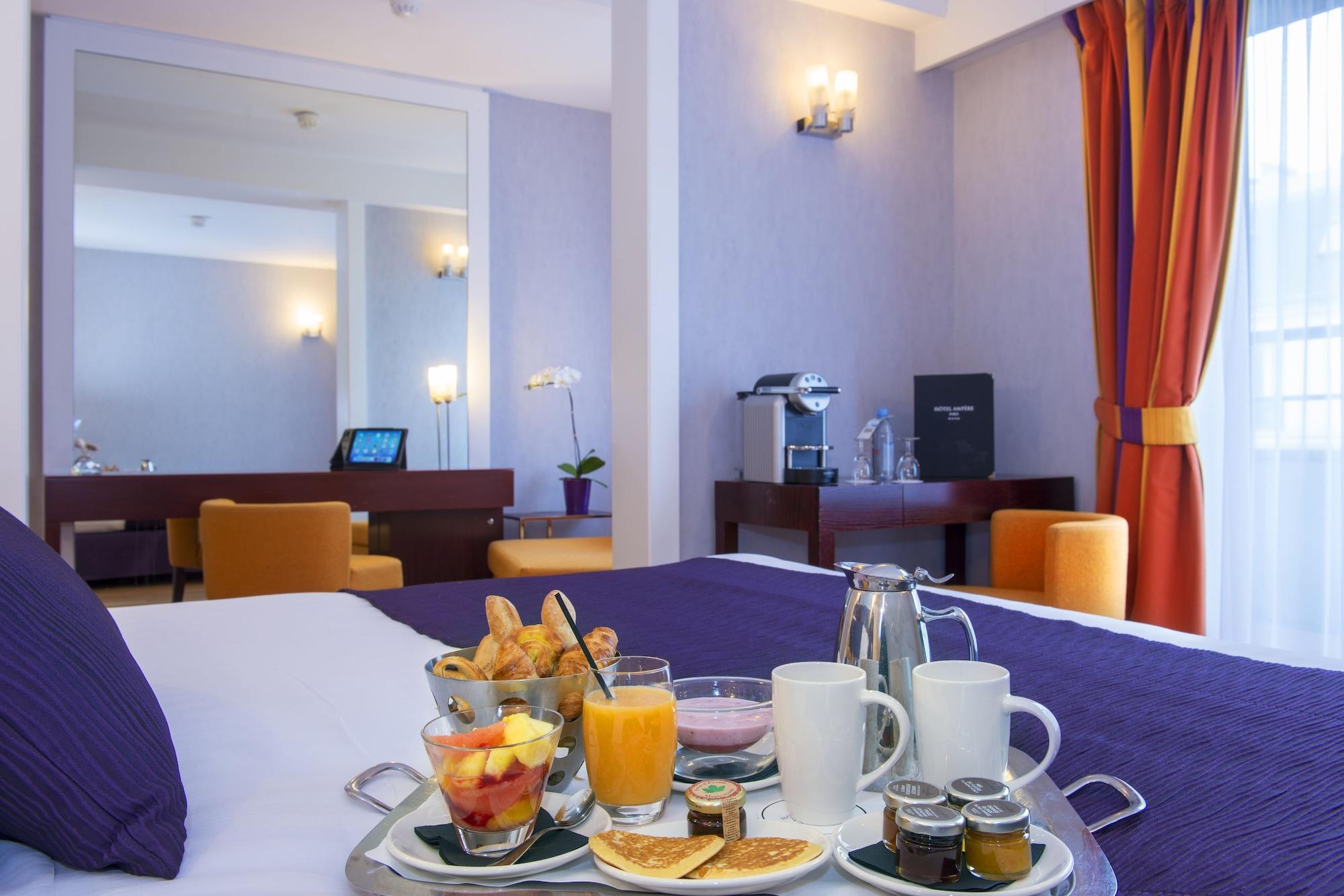 Hotel Ampere 4*