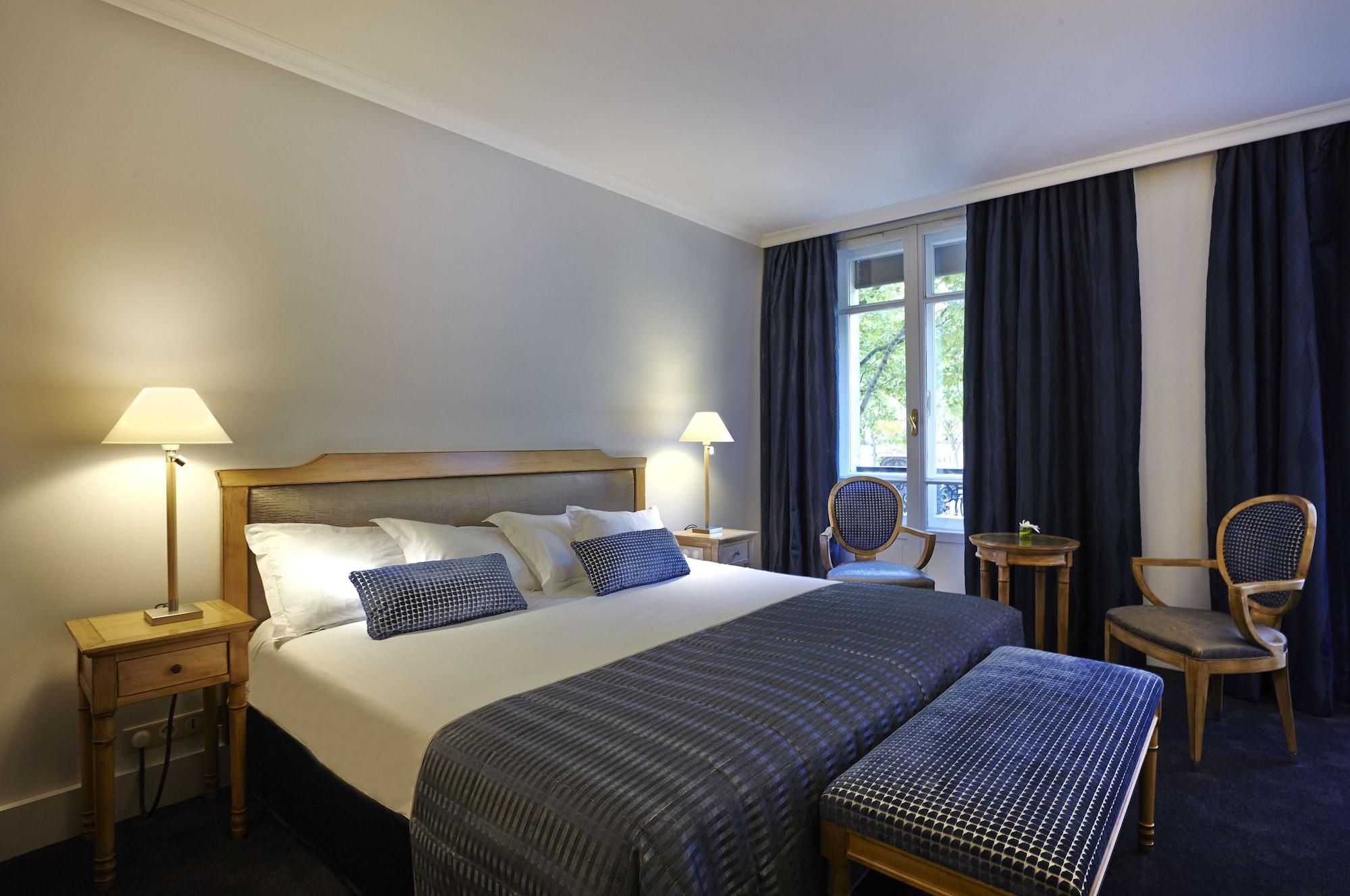 Hotel Royal Champs Elysees Paris