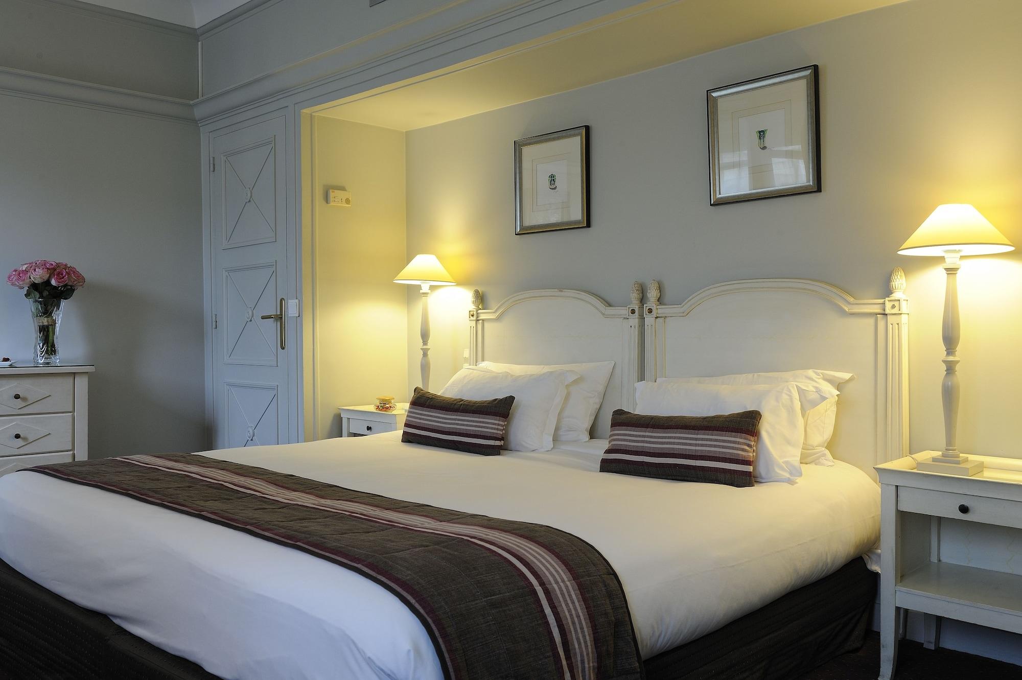 Royal Champs Elysees 4* Paris