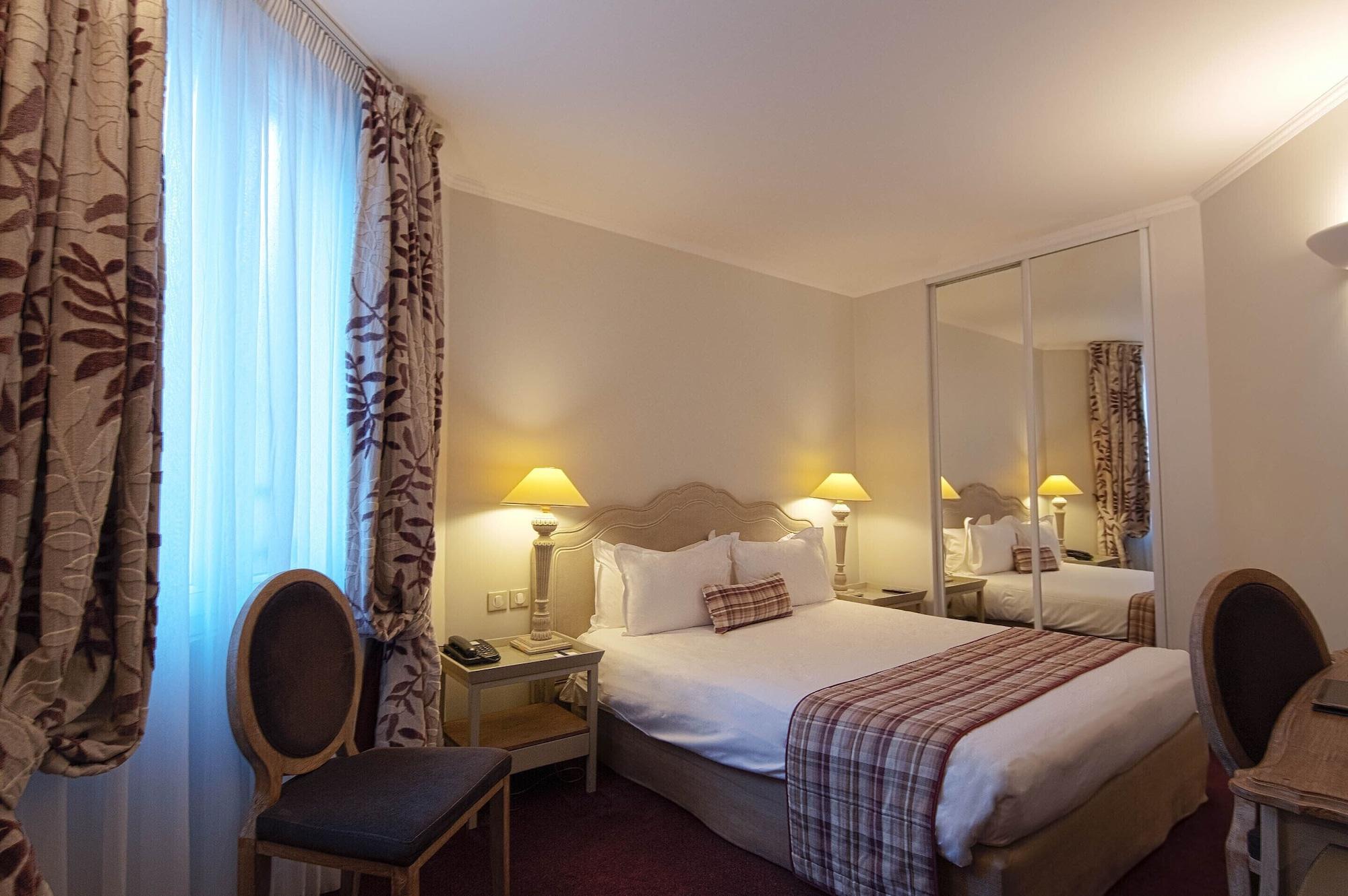Royal Champs Elysees Hotel