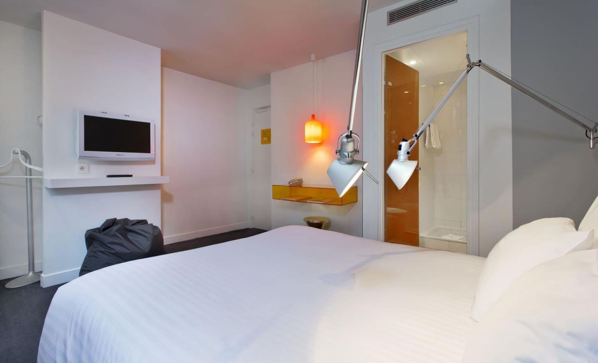 Hotel Color Design 3*