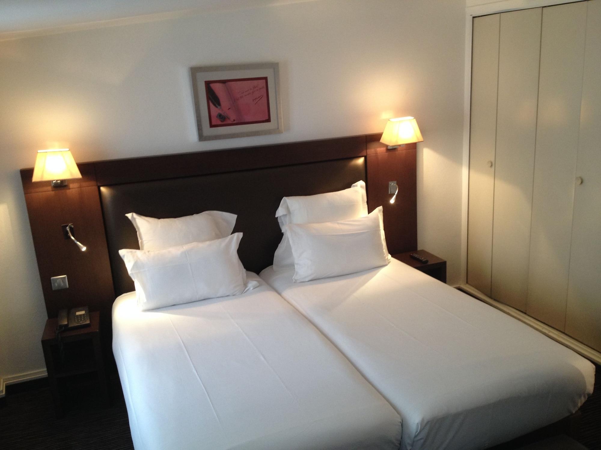 Elysées Flaubert Hotel Paris