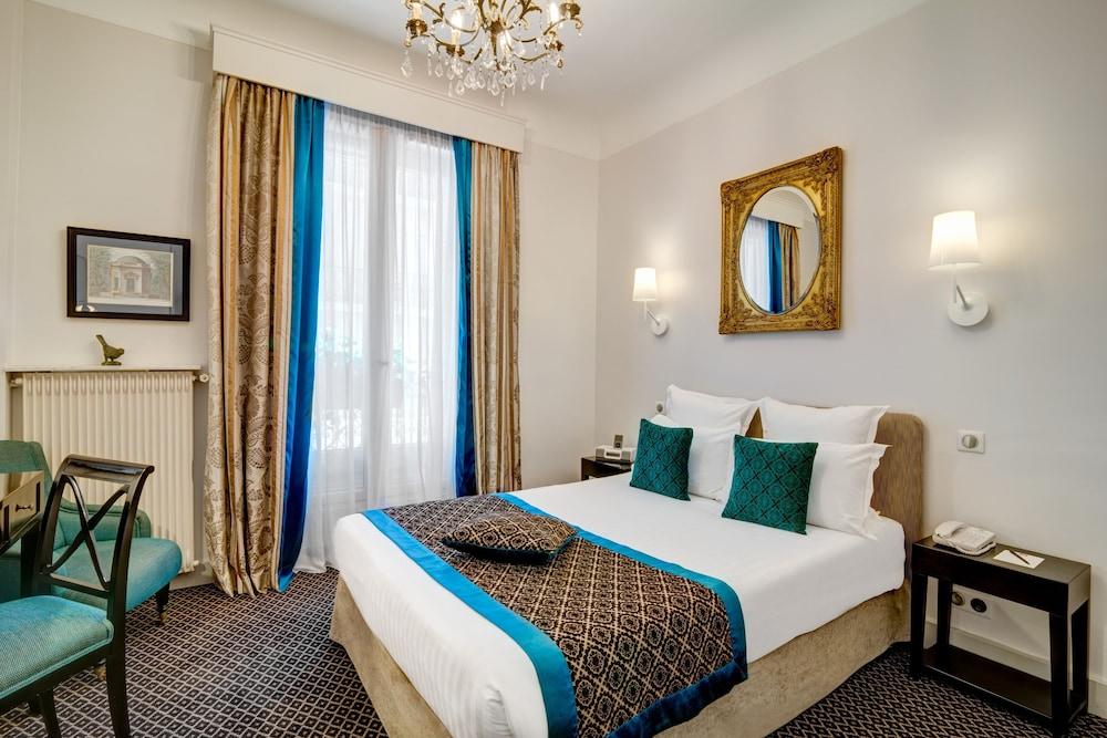 Bradford Elysées - Astotel Hotel