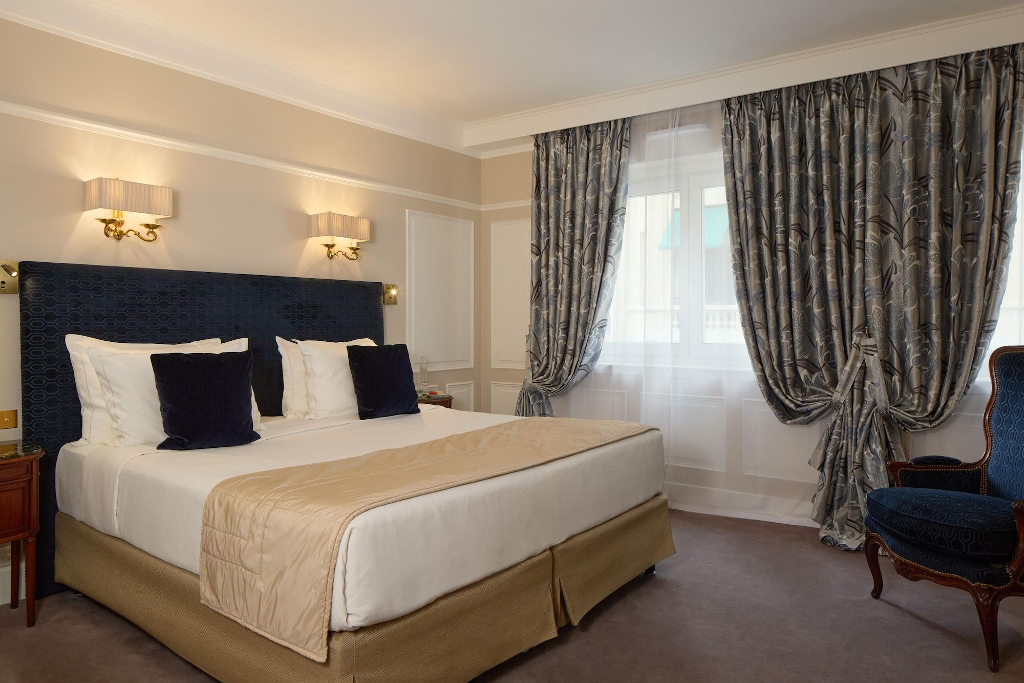 Hotel Majestic - Champs Elysees