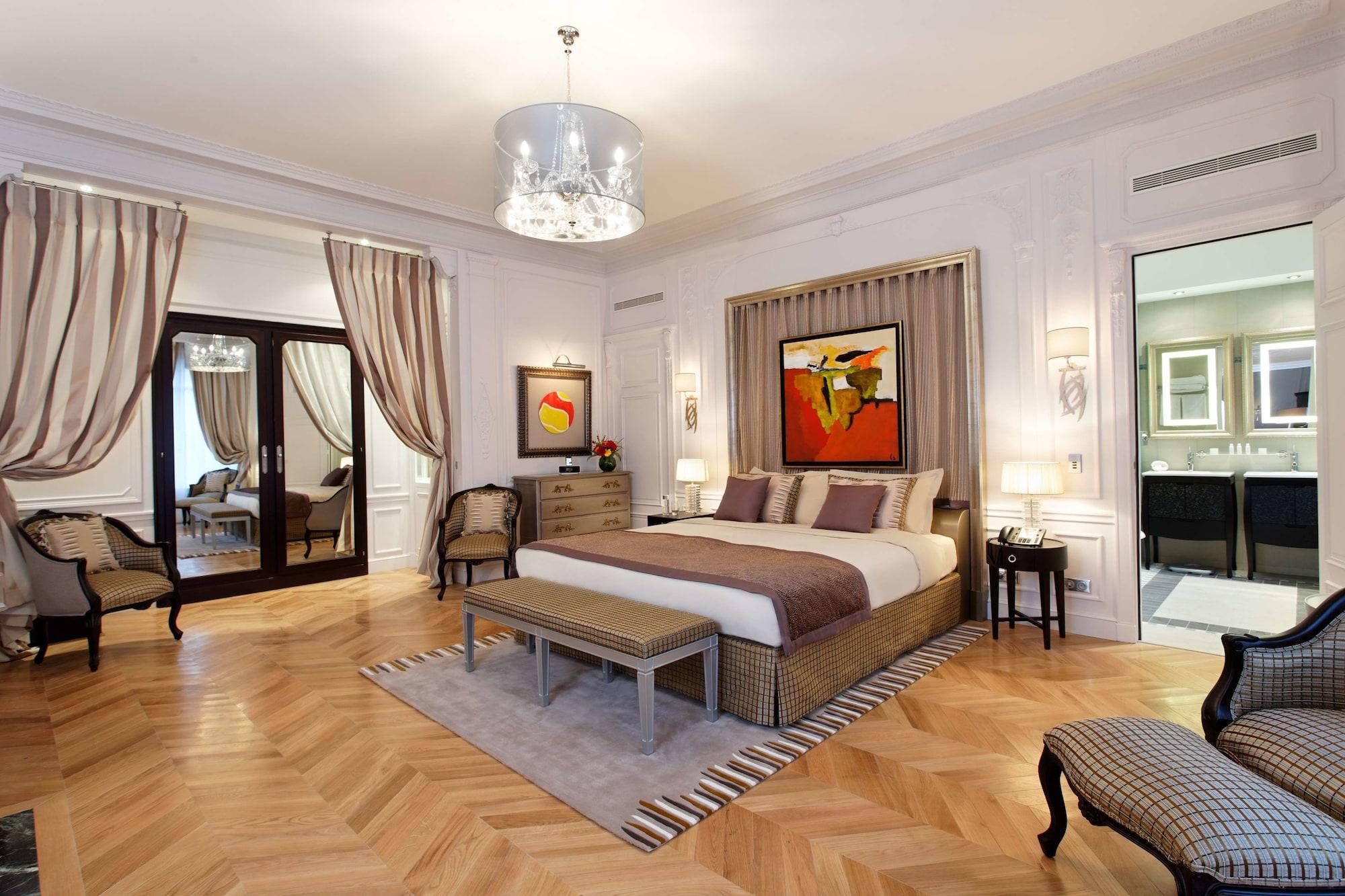 Hotel Majestic - Champs Elysees
