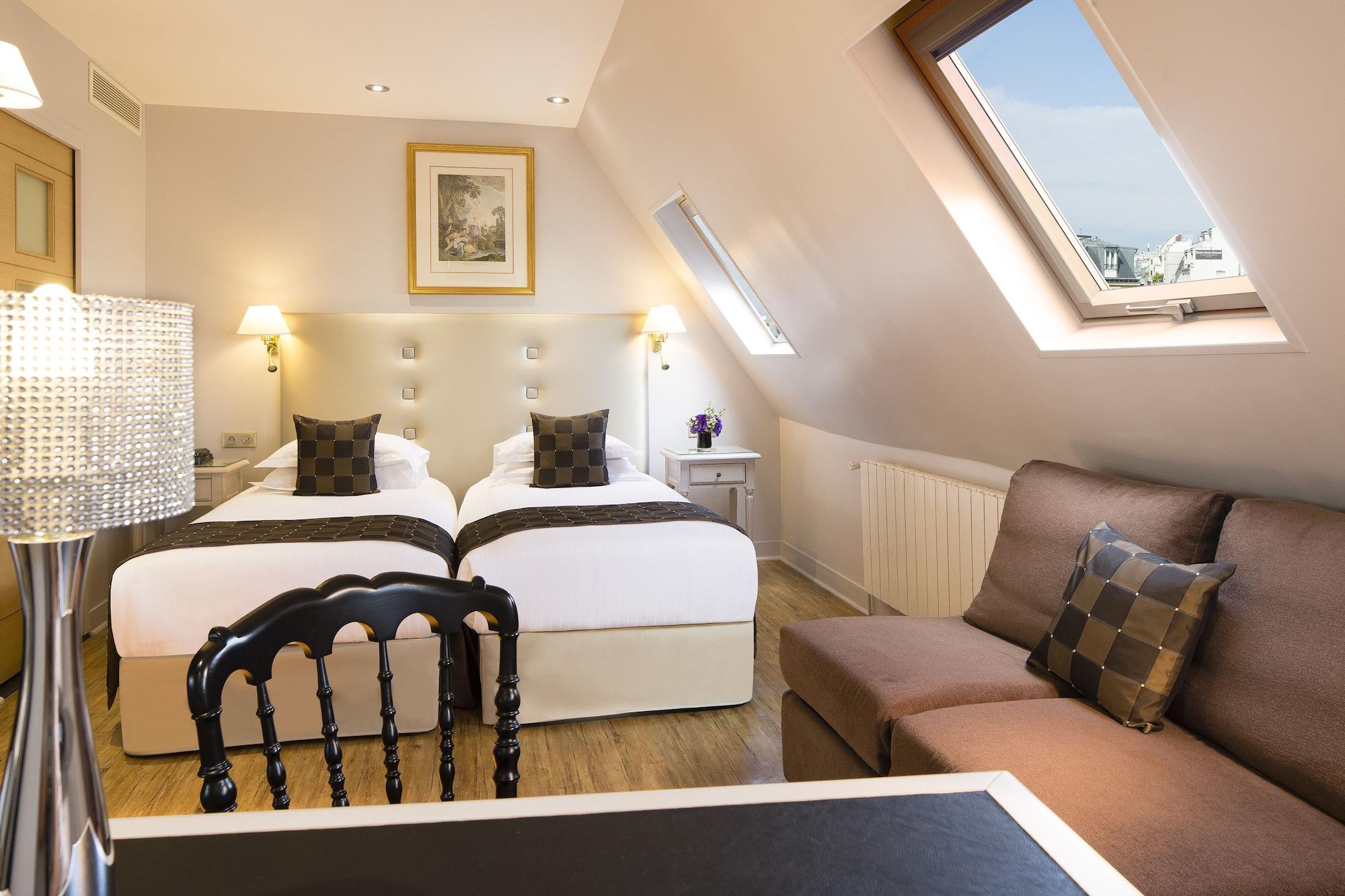 Plaza Elysees 4* Paris
