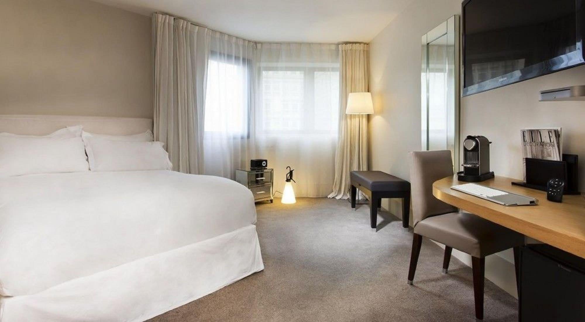 Hotel La Maison Champs Elysees 5*