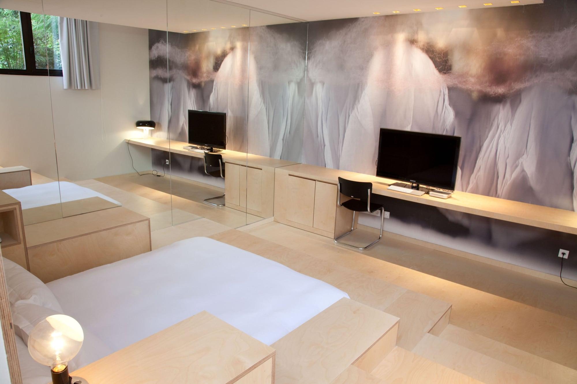 Hotel La Maison Champs Elysees