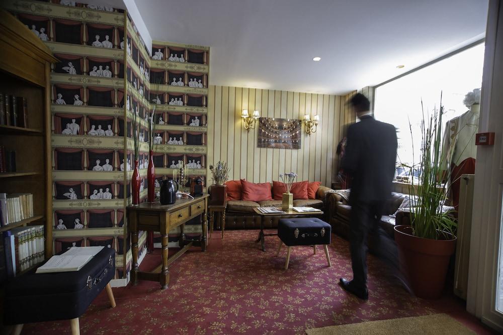 Du Théâtre By Patrick Hayat Hotel 3*