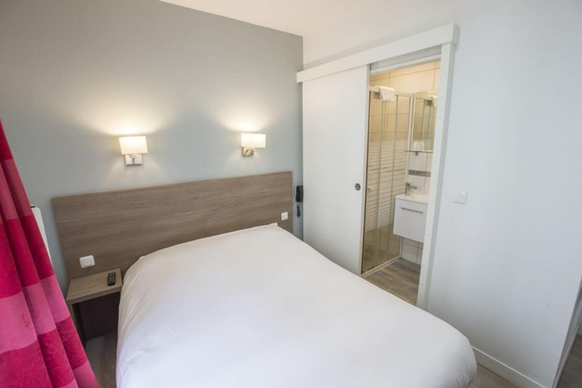Hotel Hipotel Buttes Chaumont Belleville 3*