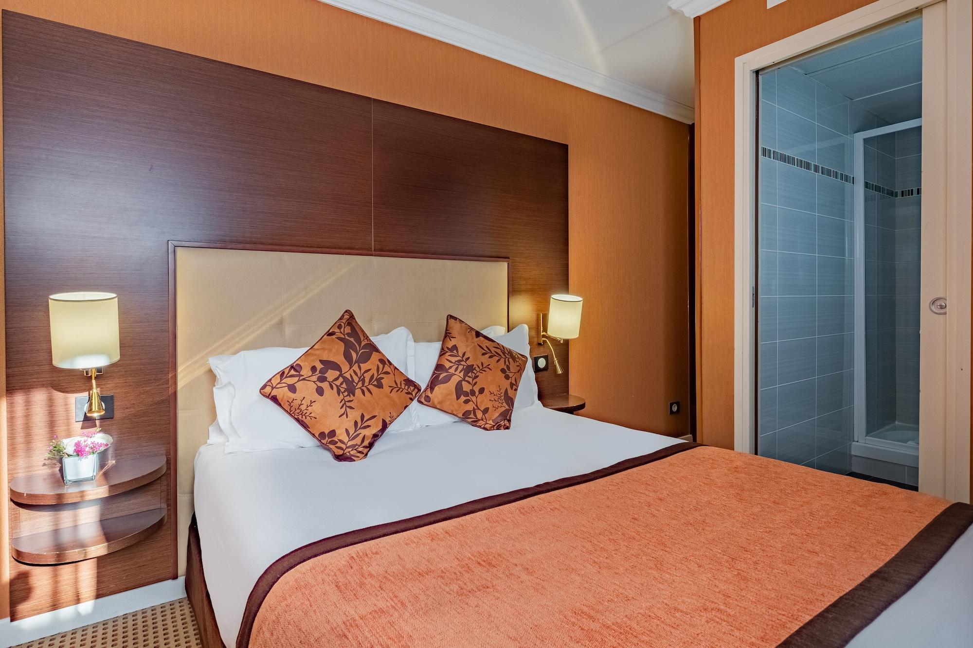 85 Saint Honore 3* Paris