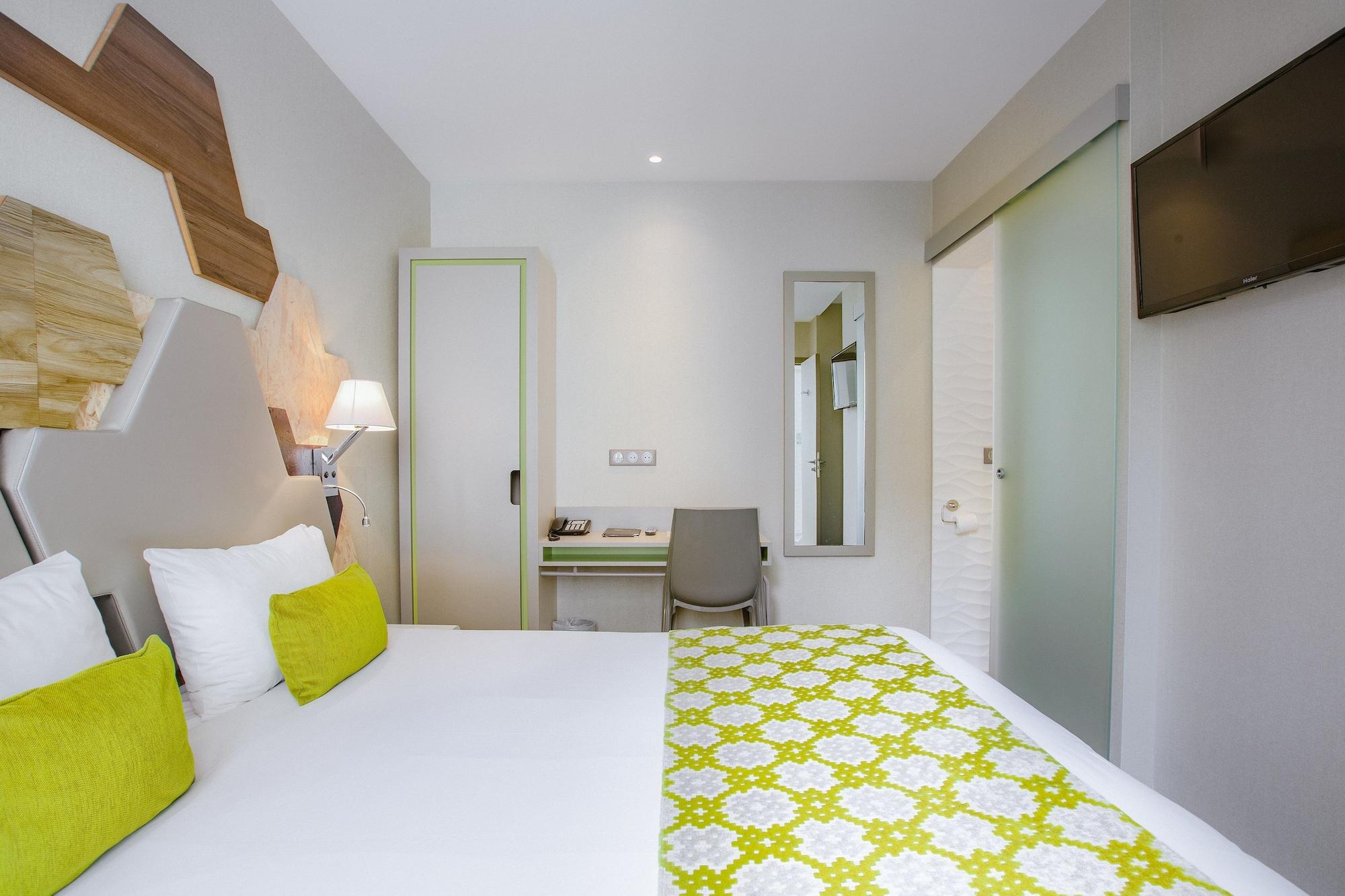 Prince Albert Wagram Hotel 3*