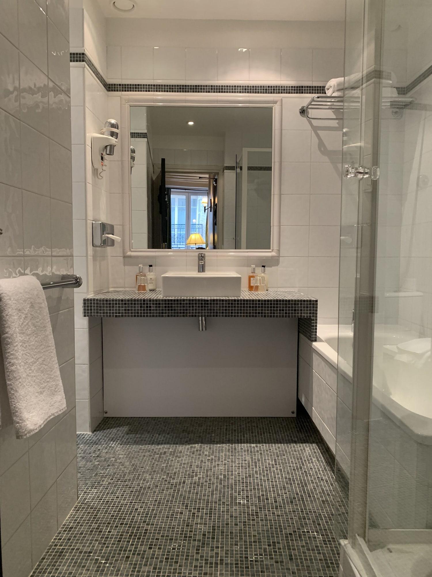 Des Arts Hotel Paris