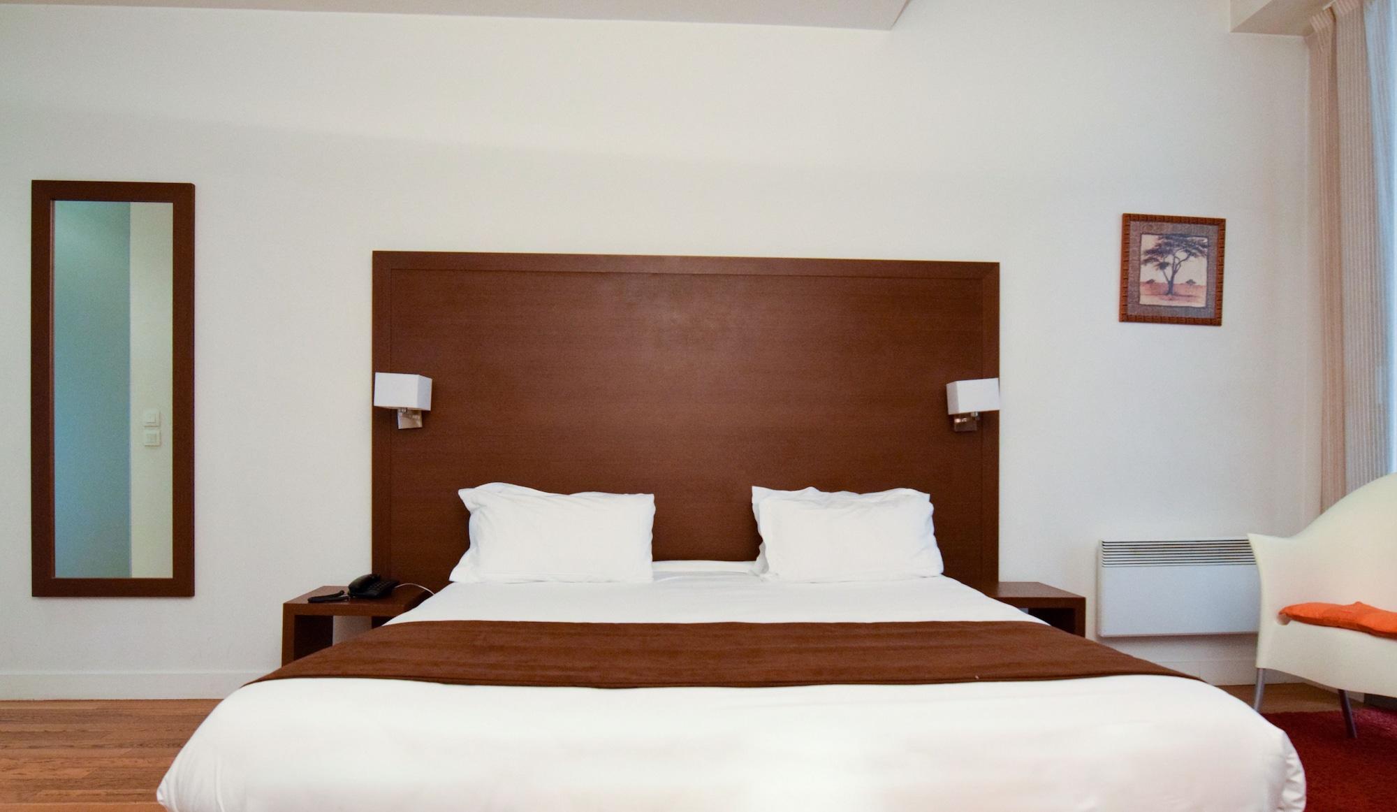 Aparthotel Residhotel Imperial Rennequin 3*