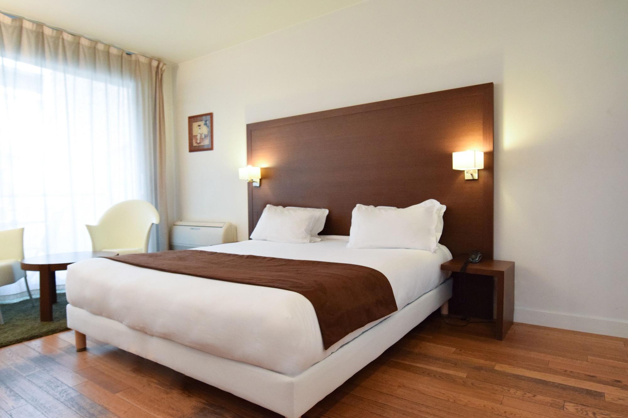Residhotel Imperial Rennequin Aparthotel Paris